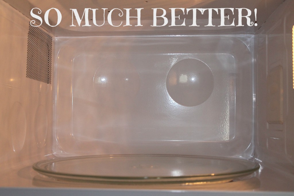 Cleaning a Microwave with Vinegar, cleaning tips, natural cleaners, homemade cleaners