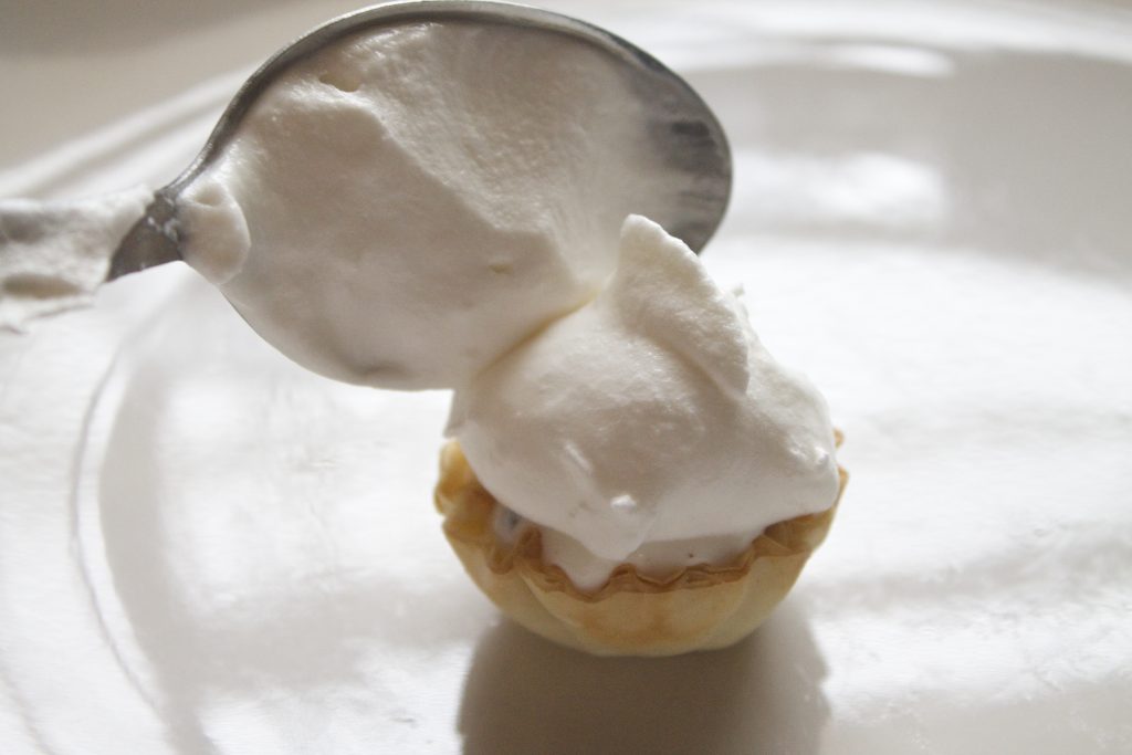 mini yogurt pie-whipped cream 