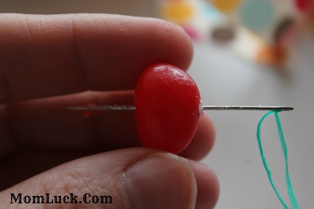 How to make a jelly bean bracelet 