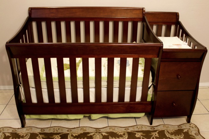 Baby Must Haves: Delta Children Bentley S Convertible Crib N