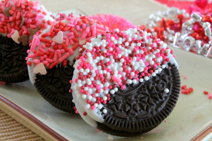 Chocolate Dipped Oreo Cookie Recipe For Valentines Day 